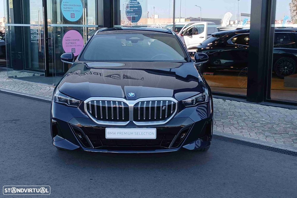 BMW i5 Touring eDrive40 - 3