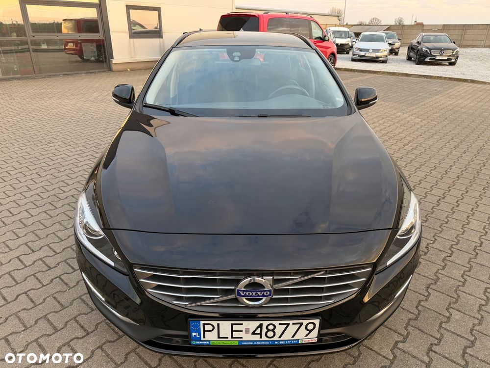 Volvo V60 D3 Geartronic Summum - 3