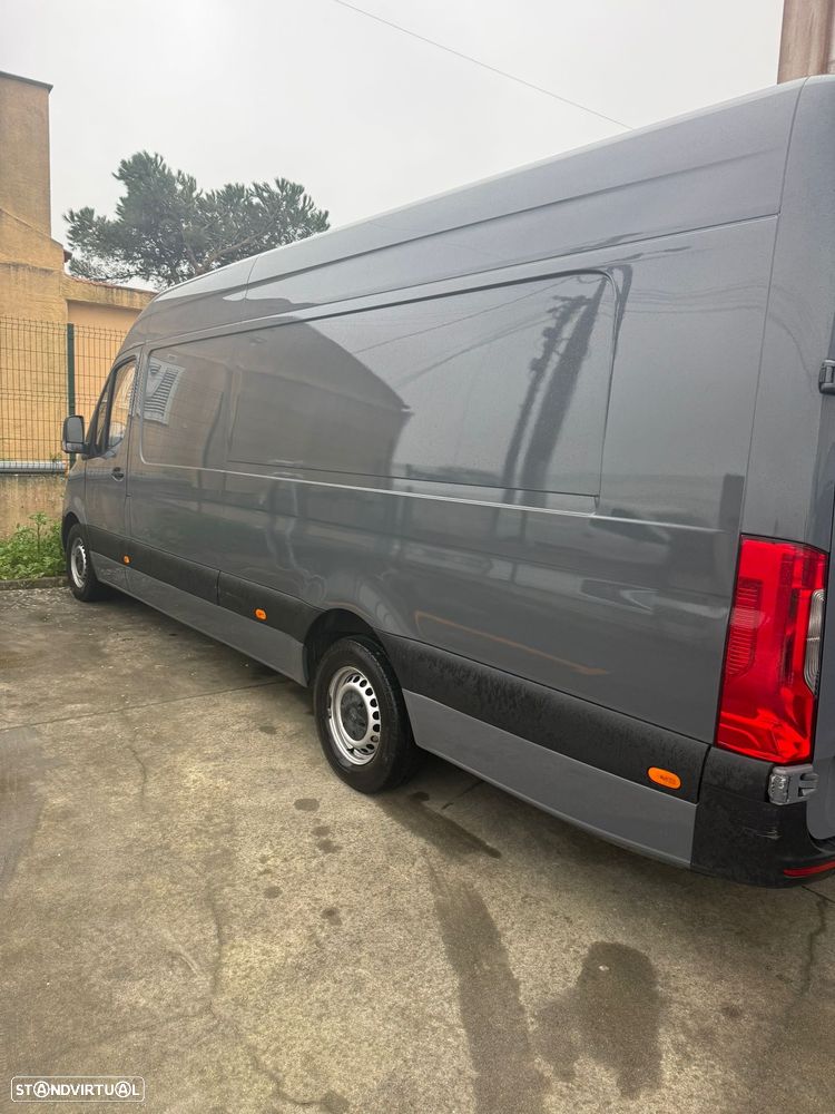 Mercedes-Benz Sprinter 319 CDI - 2