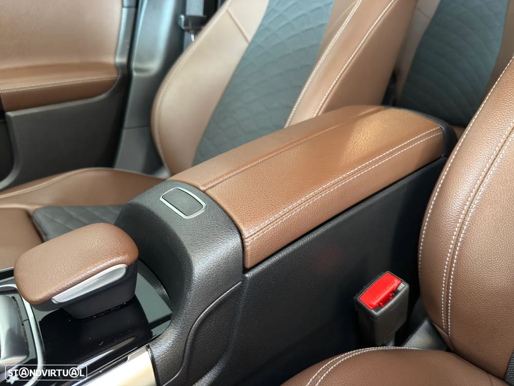 Mercedes-Benz GLB 200 d 4Matic Progressive - 23