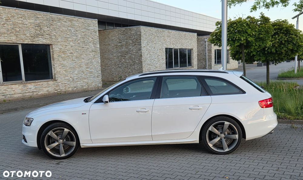Audi A4 Avant 2.0 TDI DPF clean diesel quattro S tronic S line Sportpaket - 15