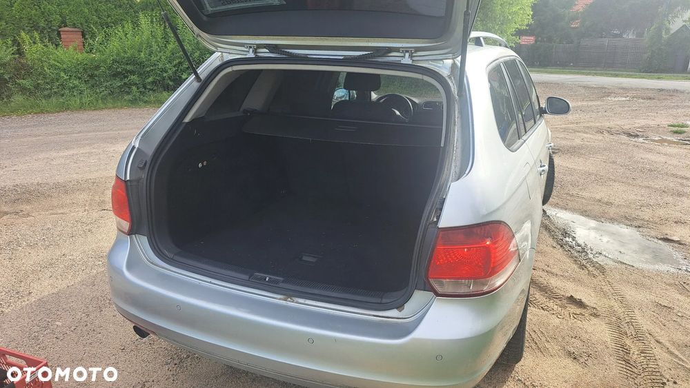 Volkswagen Golf 1.6 TDI Comfortline - 6