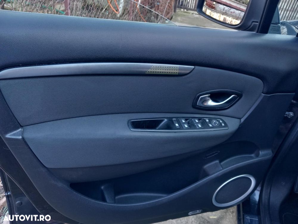 Renault Scenic 2.0 16V 140 CVT Bose Edition - 15