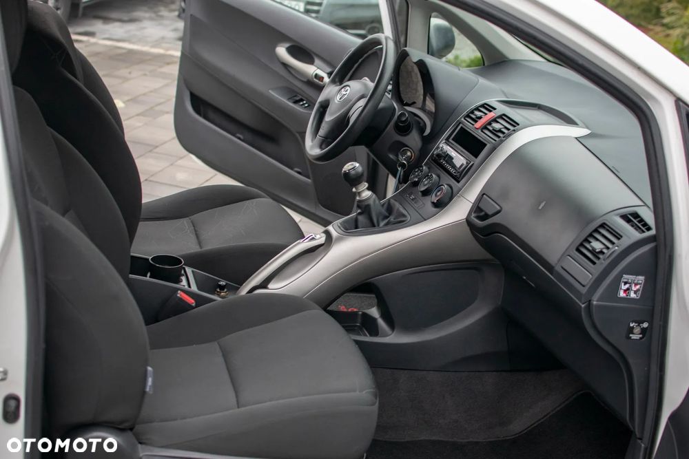 Toyota Auris - 35
