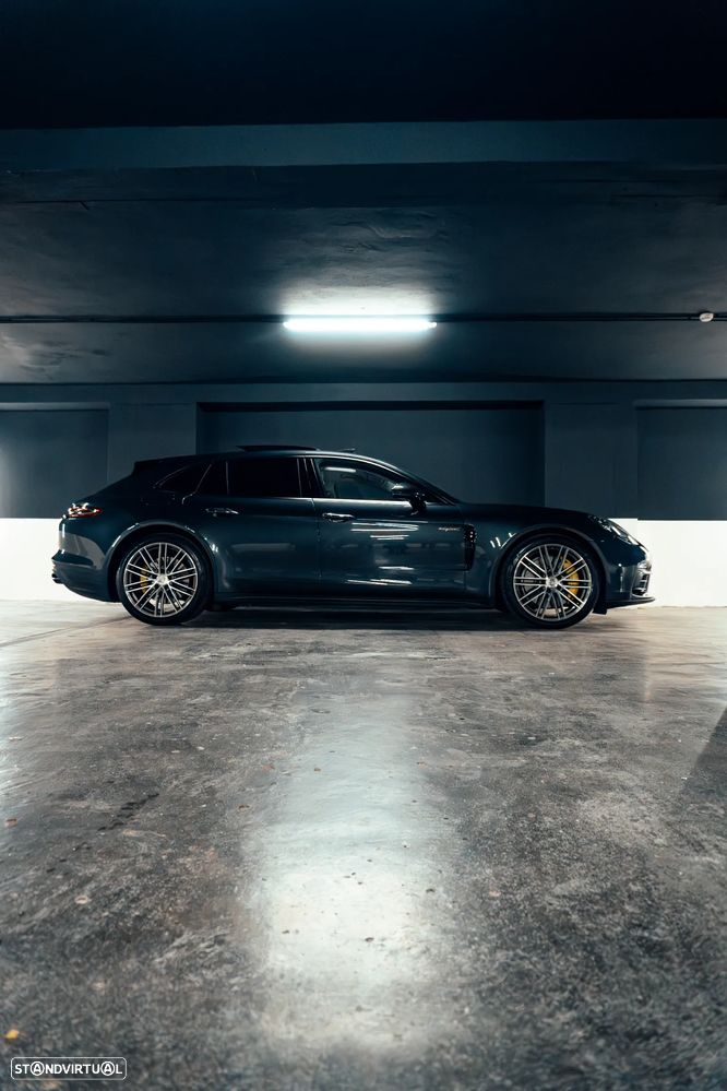Porsche Panamera Sport Turismo - 2