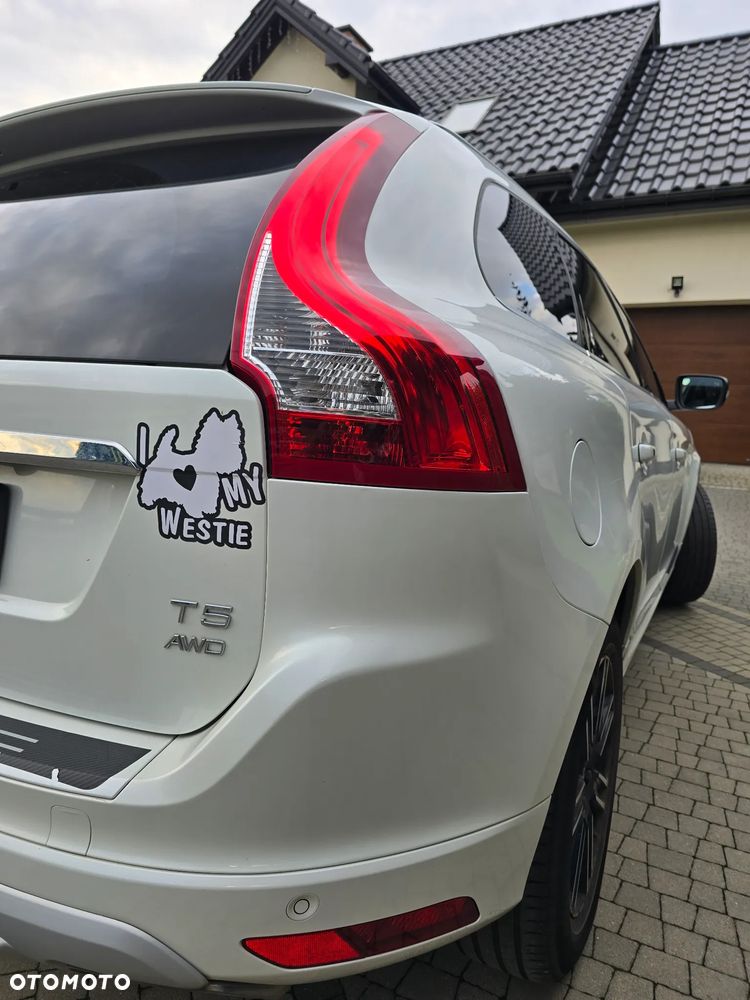 Volvo XC 60 T5 AWD Drive-E Momentum - 8