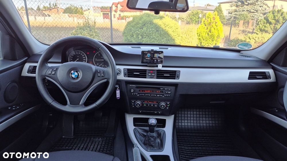 BMW Seria 3 - 15