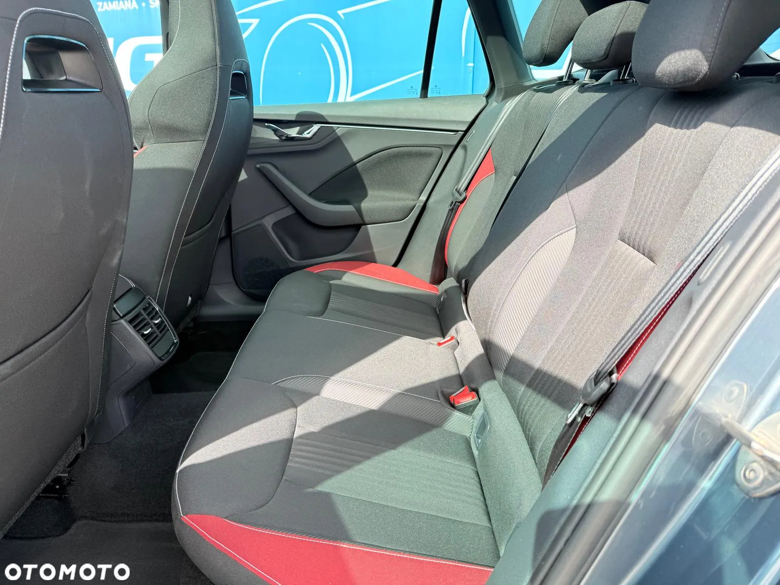Skoda Kamiq 1.5 TSI DSG Monte Carlo - 14