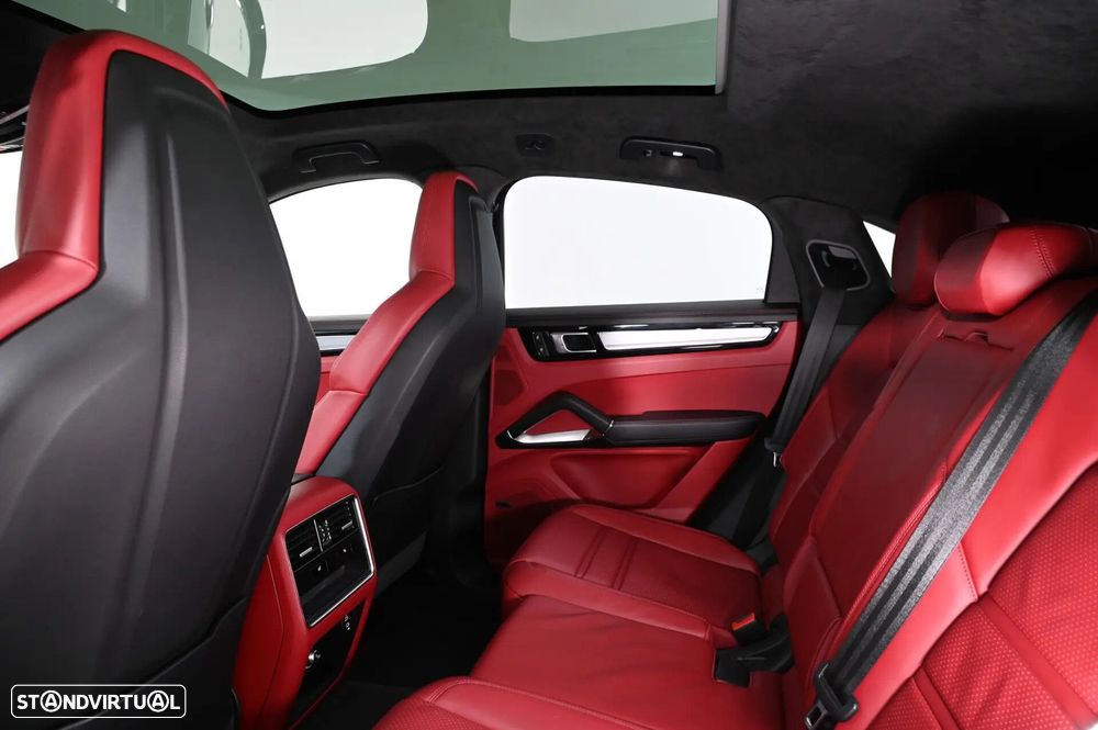 Porsche Cayenne Coupé Turbo S E-Hybrid - 4