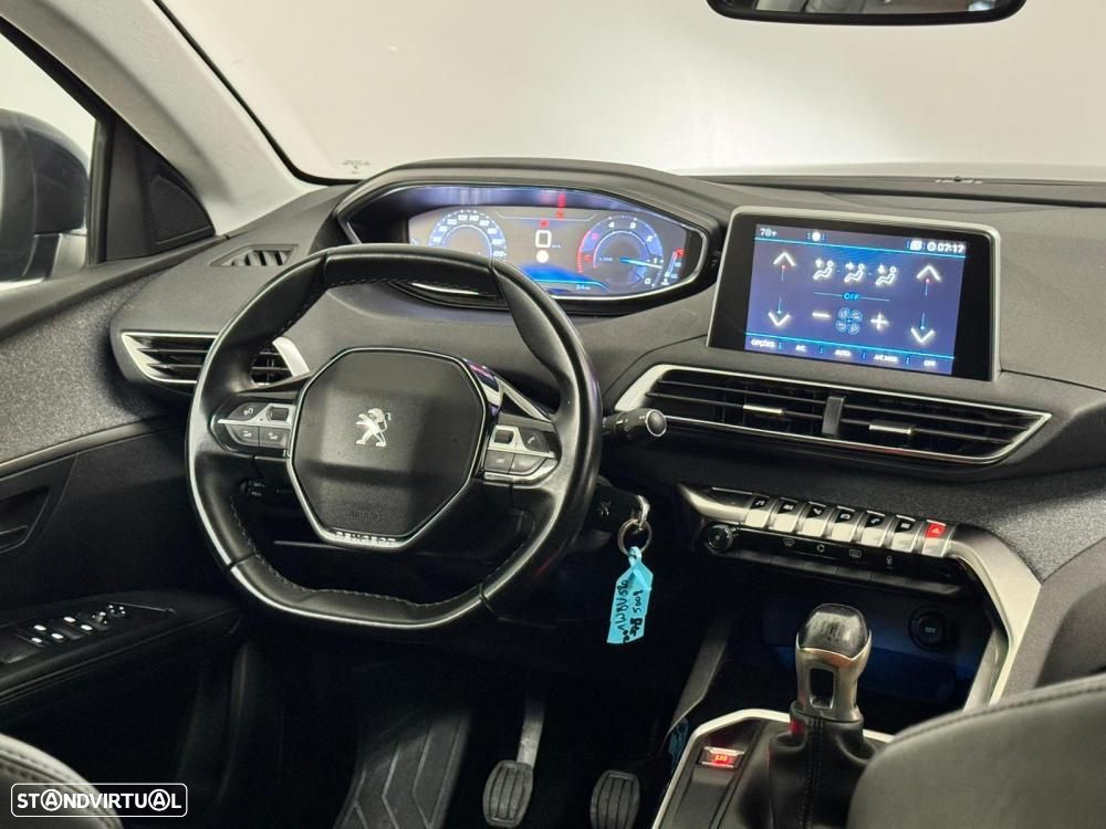 Peugeot 5008 1.5 BlueHDi Allure - 27