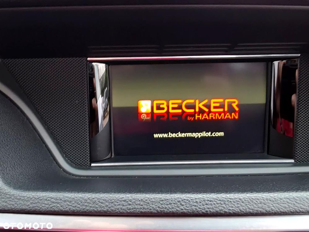 Mercedes-Benz Klasa E 300 BlueTEC HYBRID Avantgarde - 27