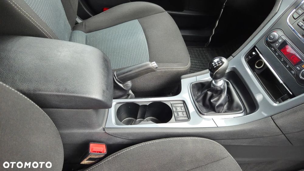 Ford Mondeo 2.0 TDCi Trend - 14