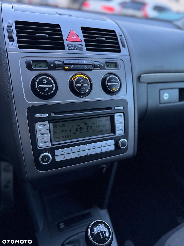 Volkswagen Touran 2.0 TDI R-Line Edition - 12