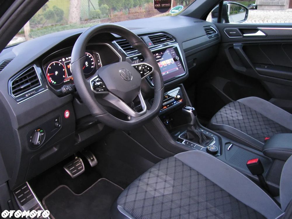 Volkswagen Tiguan 2.0 TDI SCR 4MotION DSG R-Line - 13
