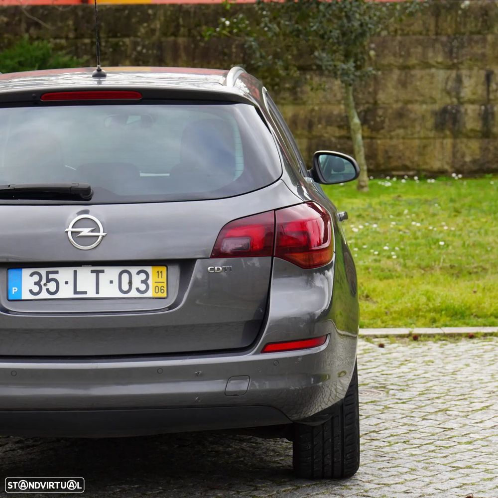 Opel Astra Caravan - 35