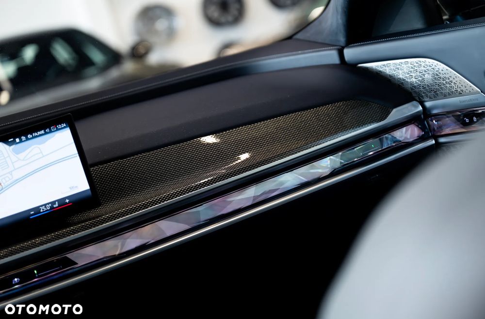 BMW Seria 7 740d xDrive sport - 24