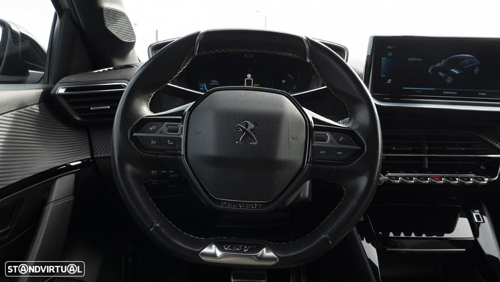 Peugeot e-208 50 kWh GT Pack - 39
