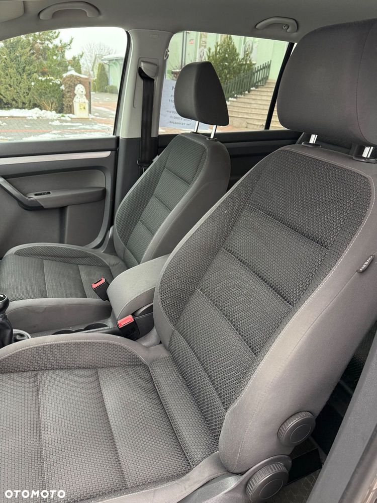 Volkswagen Touran 2.0 TDI DPF Comfortline - 11