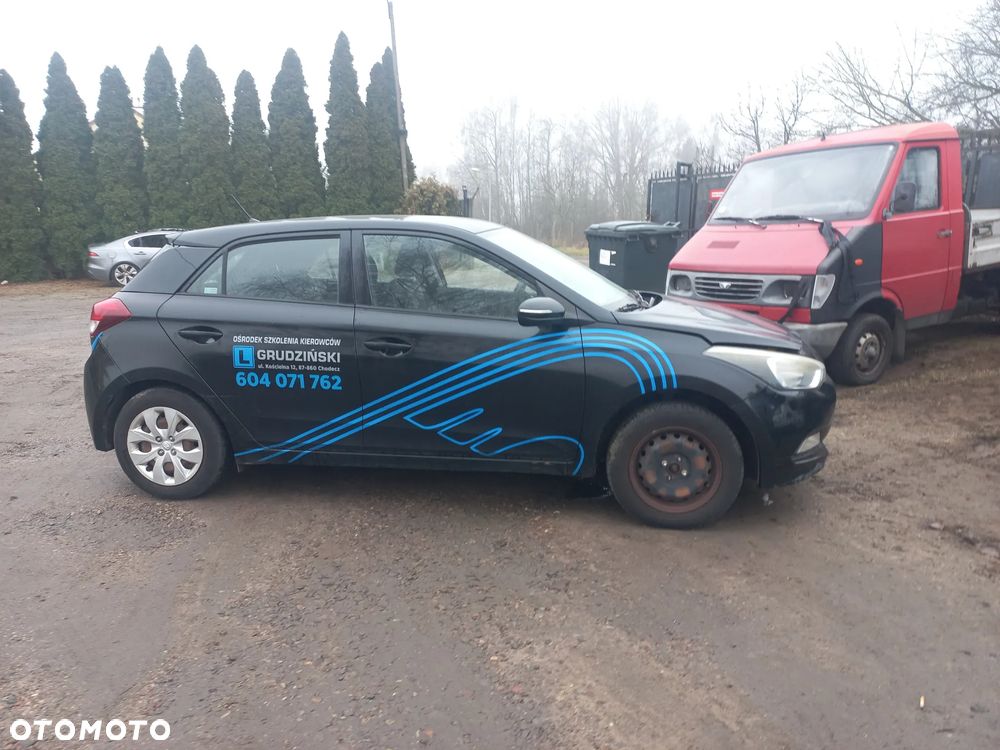 Hyundai I20 1.2 B 16r X5B wszystkie części - 3
