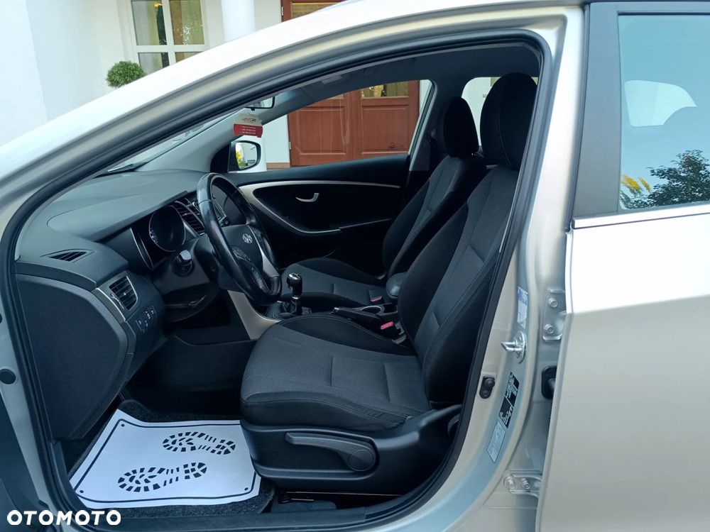 Hyundai i30 i30cw 1.4 CRDi Trend - 26
