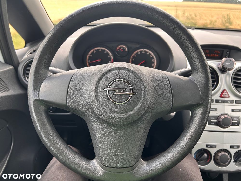 Opel Corsa 1.2 16V Cosmo - 19