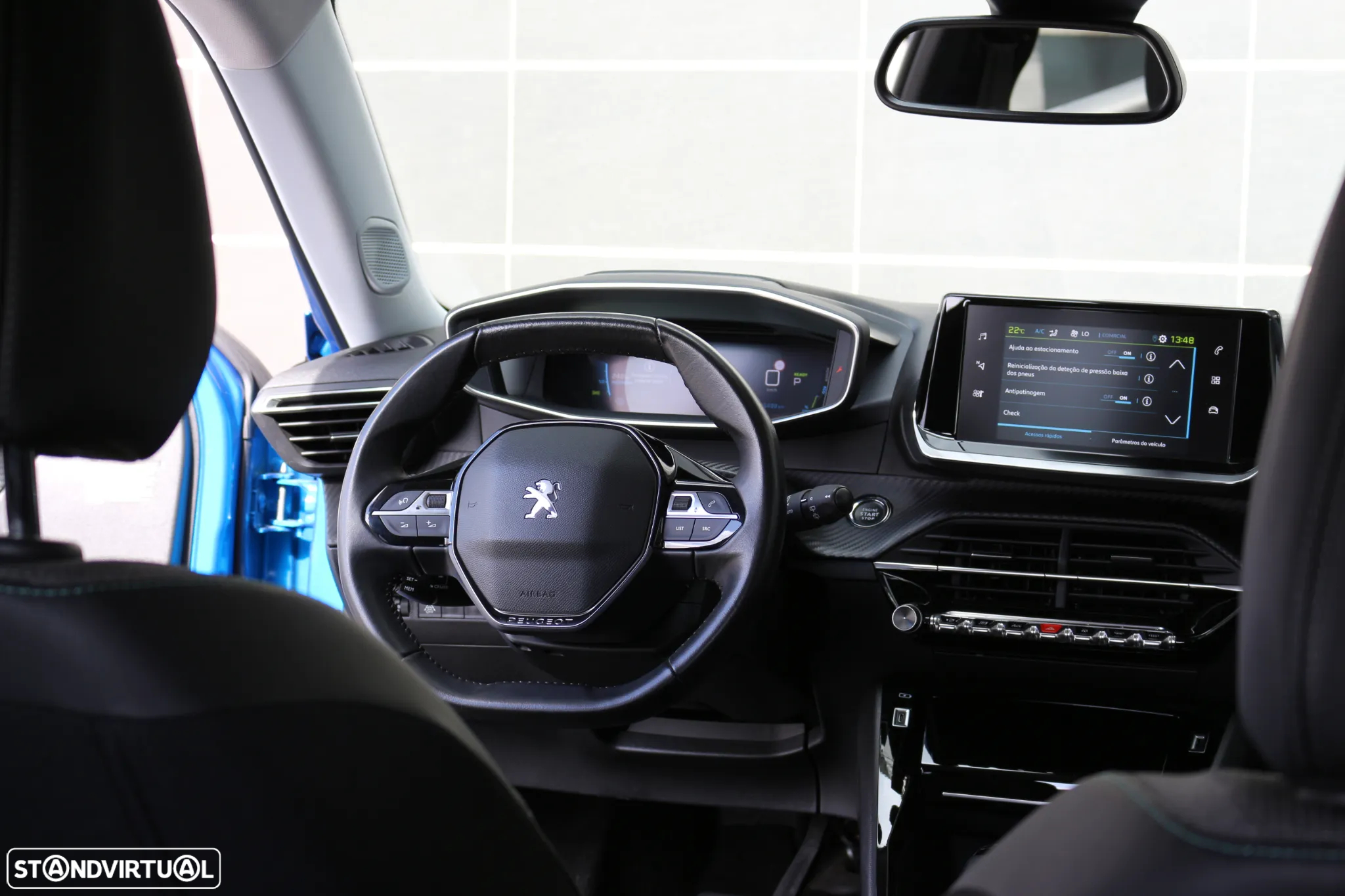 Peugeot e-2008 Allure+ - 12