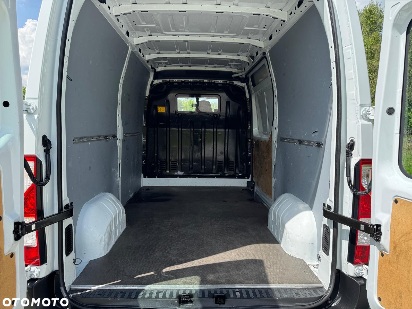 Opel MOVANO - 9