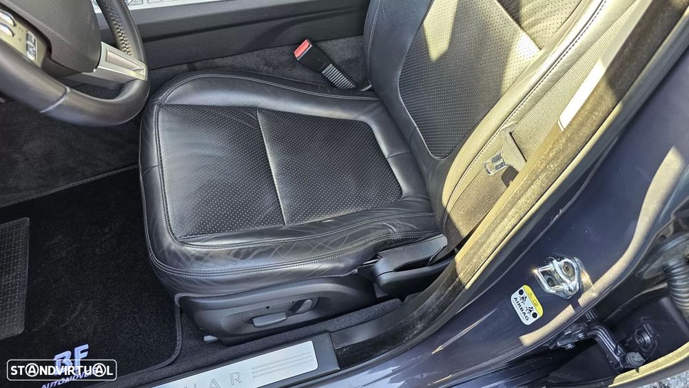 Jaguar XF 2.7 D V6 Premium Luxury - 24