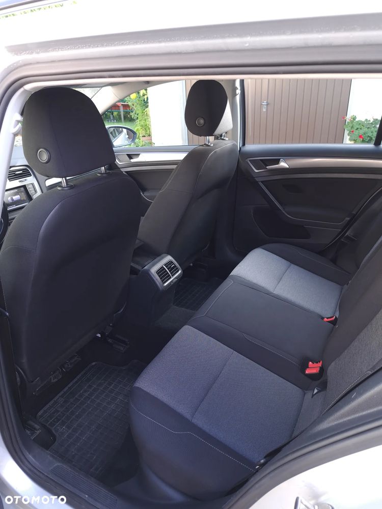 Volkswagen Golf 1.6 TDI Comfortline - 9