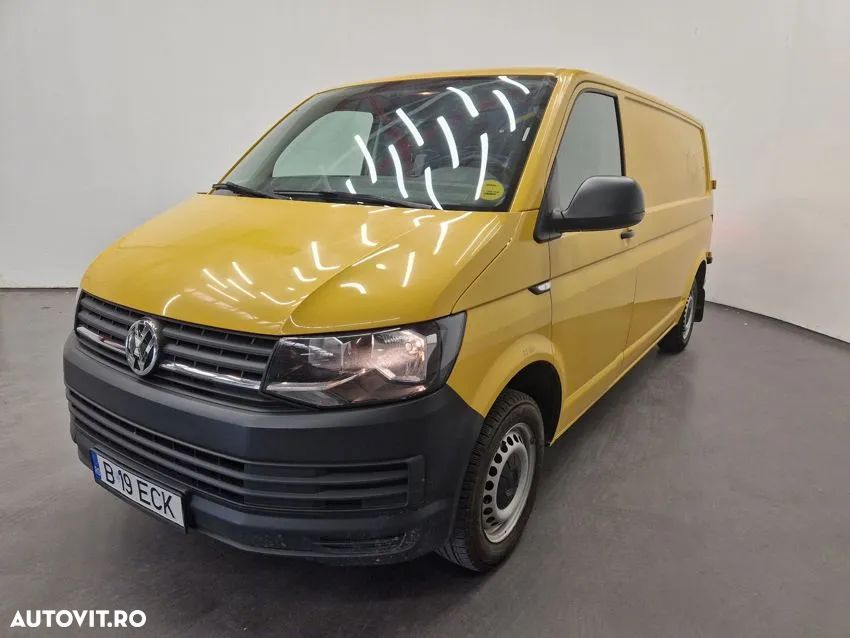 Volkswagen Transporter - 1
