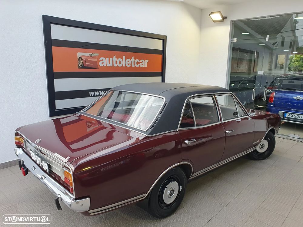 Opel Commodore 2500 4 door Sedan - 22