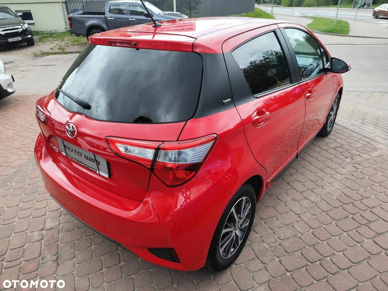 Toyota Yaris - 10