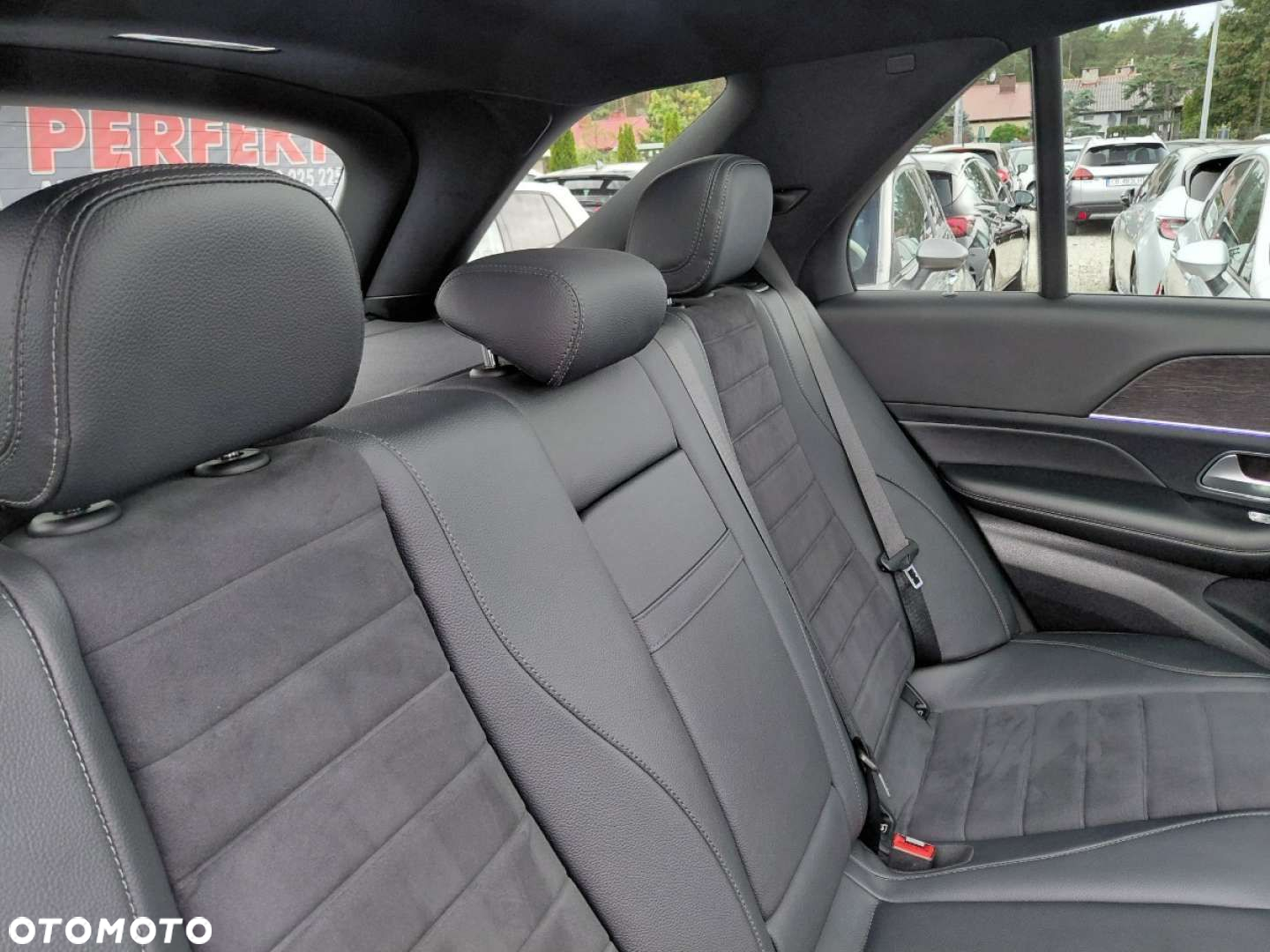 Mercedes-Benz GLE - 21