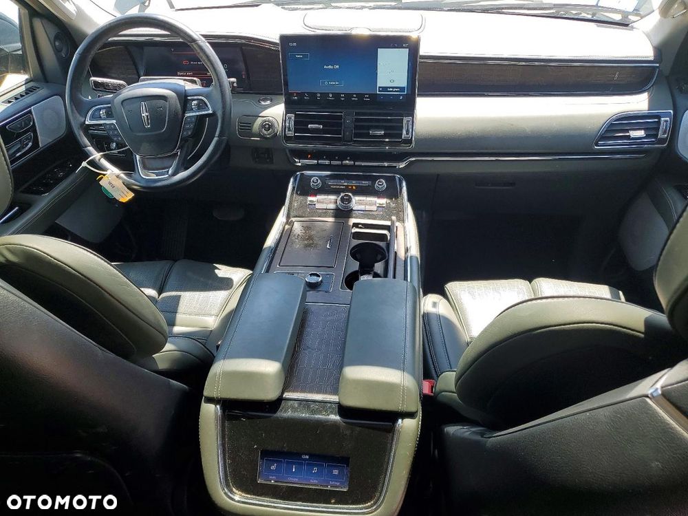 Lincoln Navigator - 7