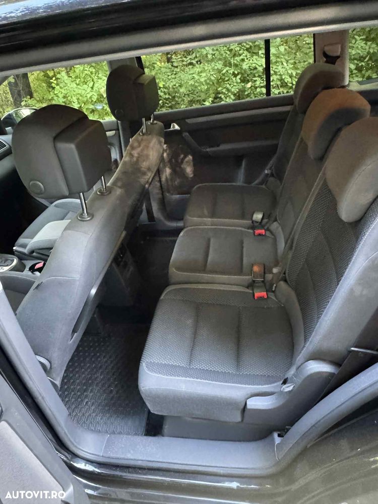 Volkswagen Touran 1.6 TDI DPF BlueMotion Technology DSG Cup - 9