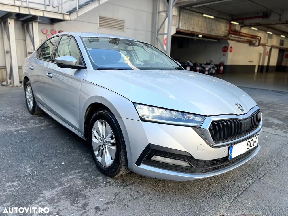 Skoda Octavia 2.0 TDI DSG Ambition - 2