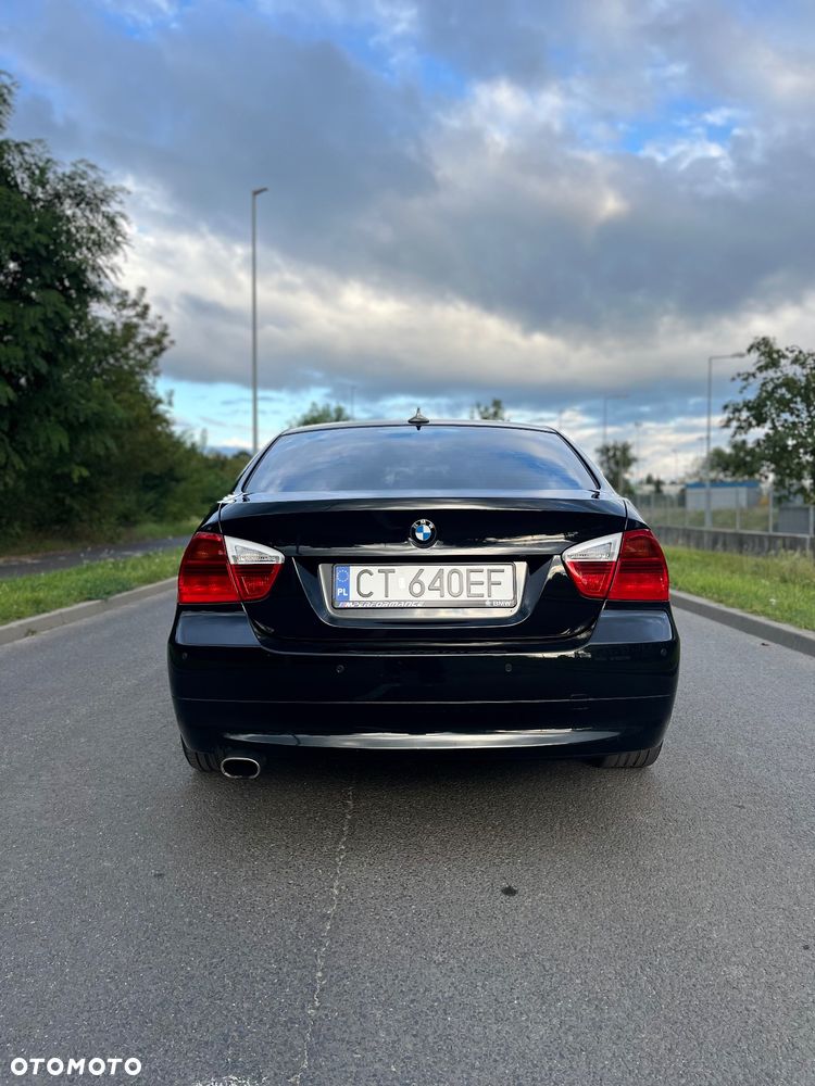 BMW Seria 3 318d - 9