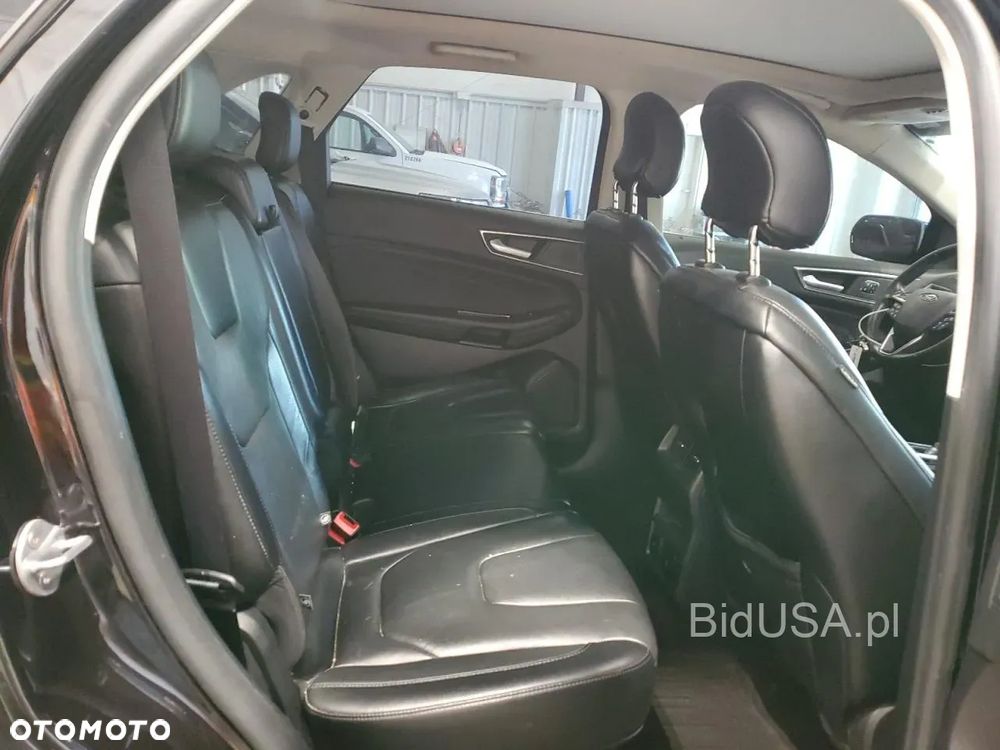 Ford Edge - 11