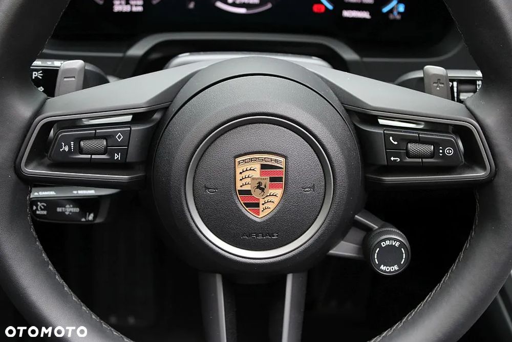 Porsche 911 Carrera Cabrio - 25
