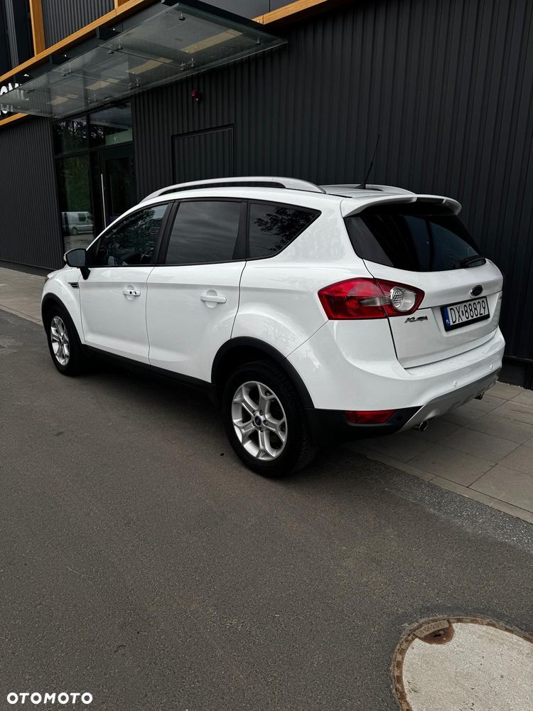 Ford Kuga - 4