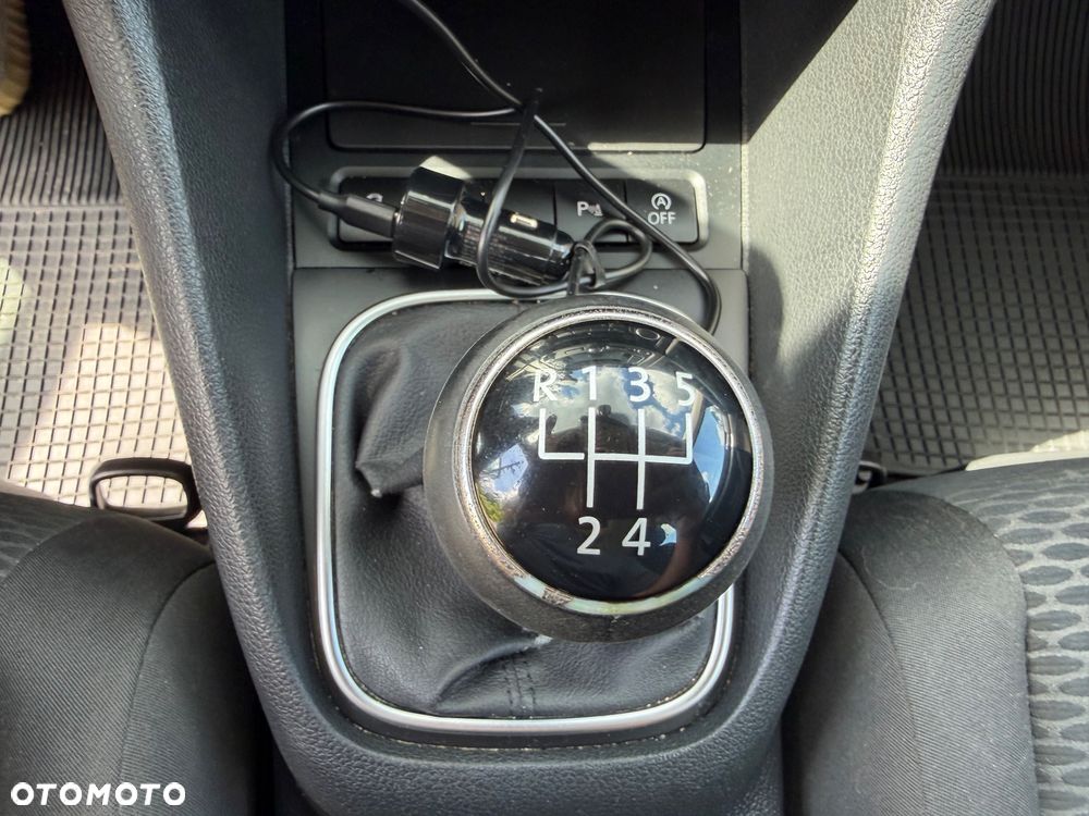 Volkswagen Golf 1.6 TDI BlueMotion Technology Comfortline - 19
