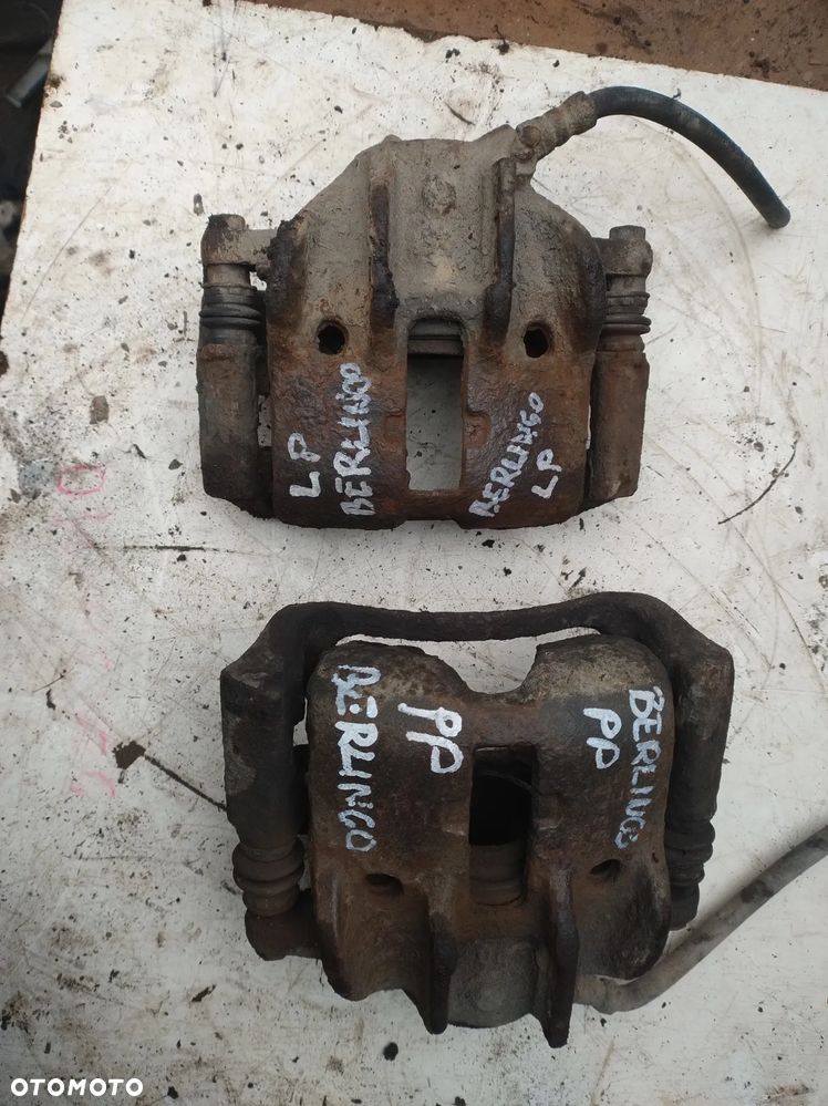 CITROEN BERLINGO PEUGEOT PARTNER I 1,9D 2,0HDI zacisk jarzmo przód - 1