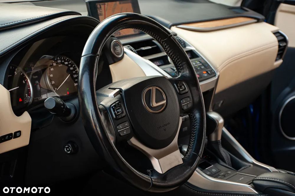 Lexus NX 200t Prestige AWD - 21