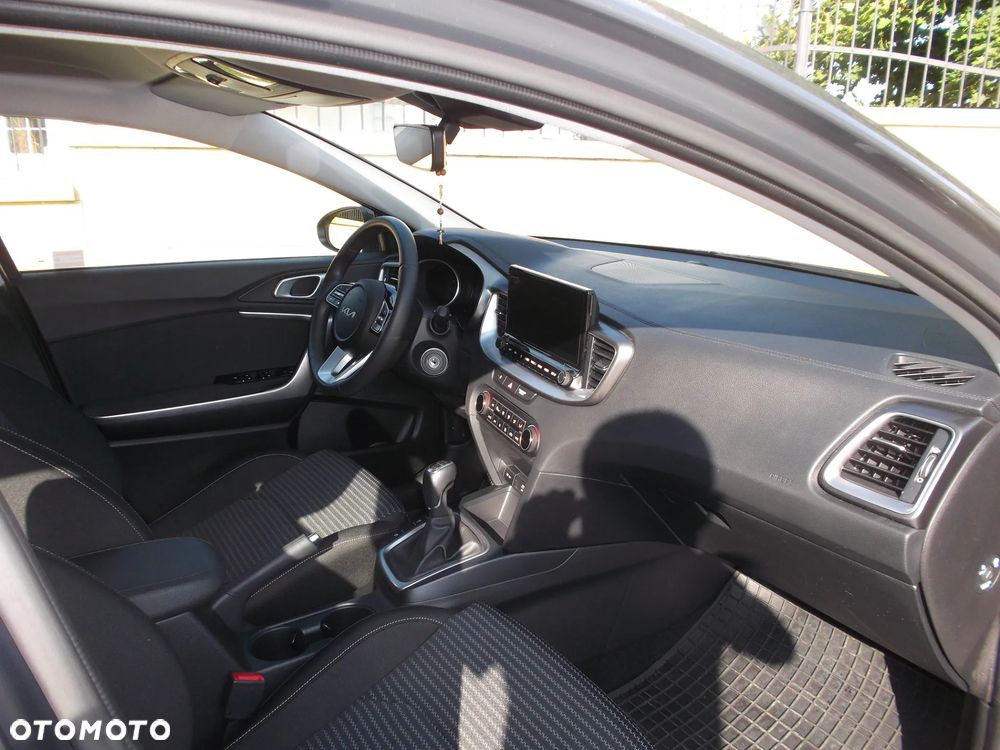 Kia Ceed 1.5 T-GDI M - 14