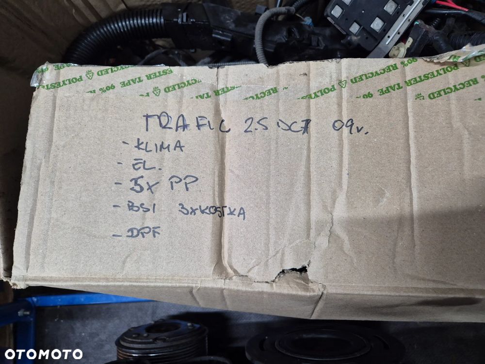 WIĄZKA ELEKTRYCZNA SILNIK KABINA PRIMASTAR TRAFIC VIVARO 2.5 DCI 06-14 - 2