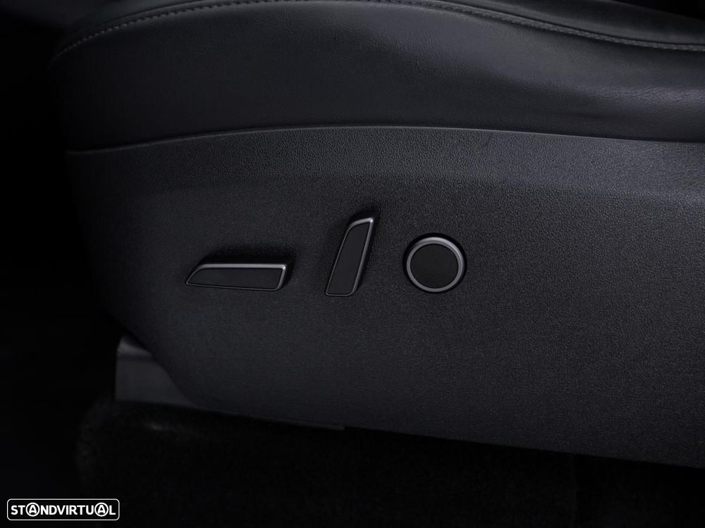 Tesla Model Y Long Range Tração Integral - 19