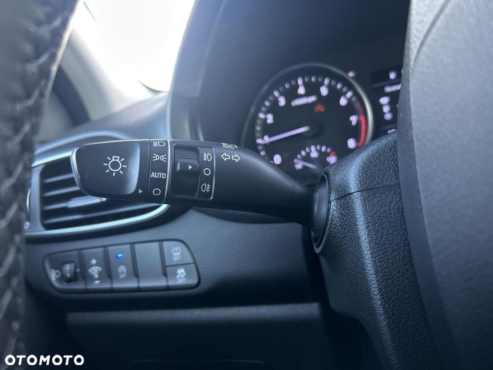 Hyundai i30 - 23