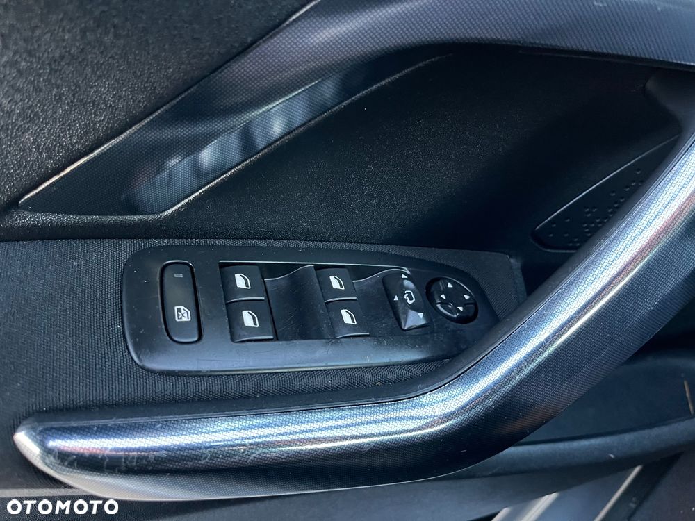 Peugeot 2008 PureTech 110 Stop&Start Business-Line - 16