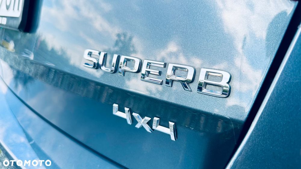 Skoda Superb 2.0 TSI 4x4 DSG Sportline - 6