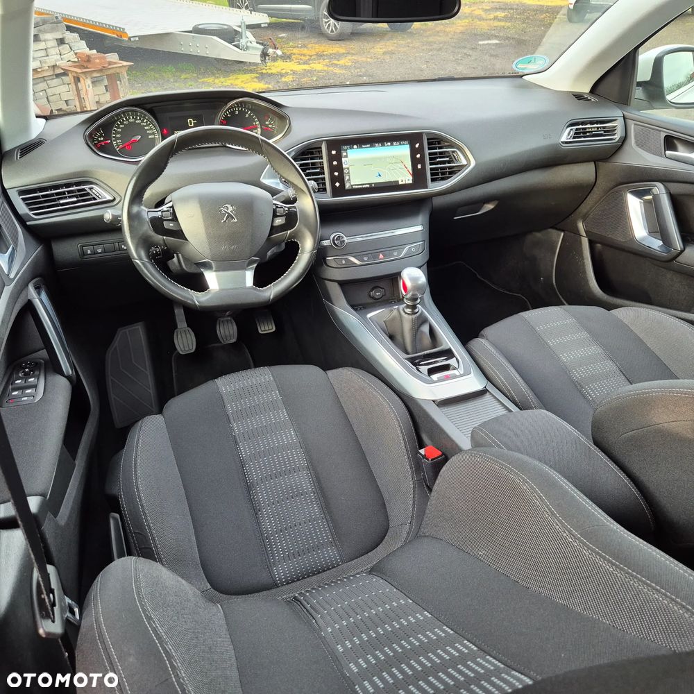 Peugeot 308 BlueHDi 150 Stop & Start Allure - 14